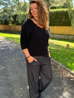 Pull maille doux à boutons – Orange ou Noir – Taille unique 36/46 🖤
