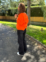 Pull maille doux à boutons – Orange ou Noir – Taille unique 36/46 🖤