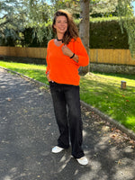 Pull maille doux à boutons – Orange ou Noir – Taille unique 36/46 🖤