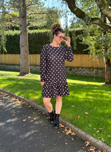 ★ Robe fluide à pois – col rond, manches longues