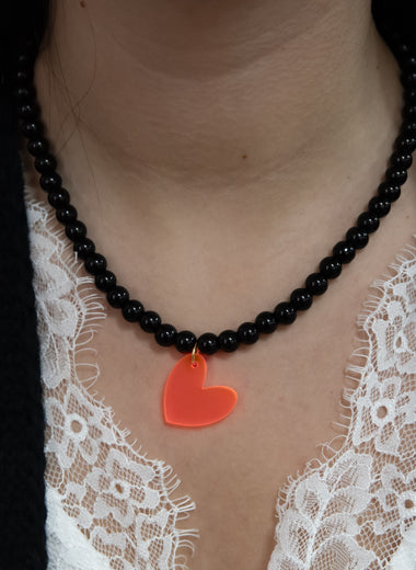 Collier Athena summer noir