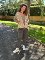 Gilet sans manches fausse fourrure à cœurs – Taille unique ⭐️