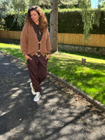 Gilet tout doux avec broches – TU jusqu’au 46 – Camel ou Blanc cassé ⭐️