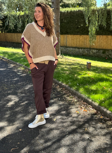 Pull sans manches col V – Maille douce – Taille unique ⭐️