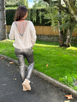 Pantalon enduit taupe ultra stretch – du 38 au 50 ★
