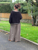 Pantalon large velours côtelé – Taille unique jusqu’au 46 – Taupe ou chocolat 🖤