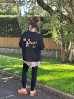 Gilet doux avec flocage "Amour" – Noir ou Écru – Taille unique jusqu’au 48 – Fabriqué en Italie