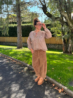 Chemise à carreaux & froufrous – TU jusqu’au 44 – Camel, chocolat ou noir 🖤