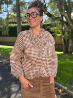 Chemise à carreaux & froufrous – TU jusqu’au 44 – Camel, chocolat ou noir 🖤