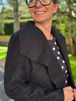 Manteau ceinturé en laine bouillie – Noir ou marron – Taille unique jusqu’au 44