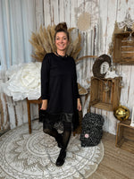 Robe noire fluide détail dentelle ★ Made in Italy